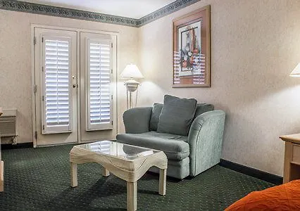 La Quinta & By Wyndham Copper Valley Hotel