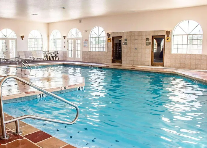 La Quinta & By Wyndham Copper Valley Hotel 2*